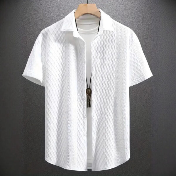 Men's Solid Color Short Sleeve Knitted Shirt With Over-turned Collar